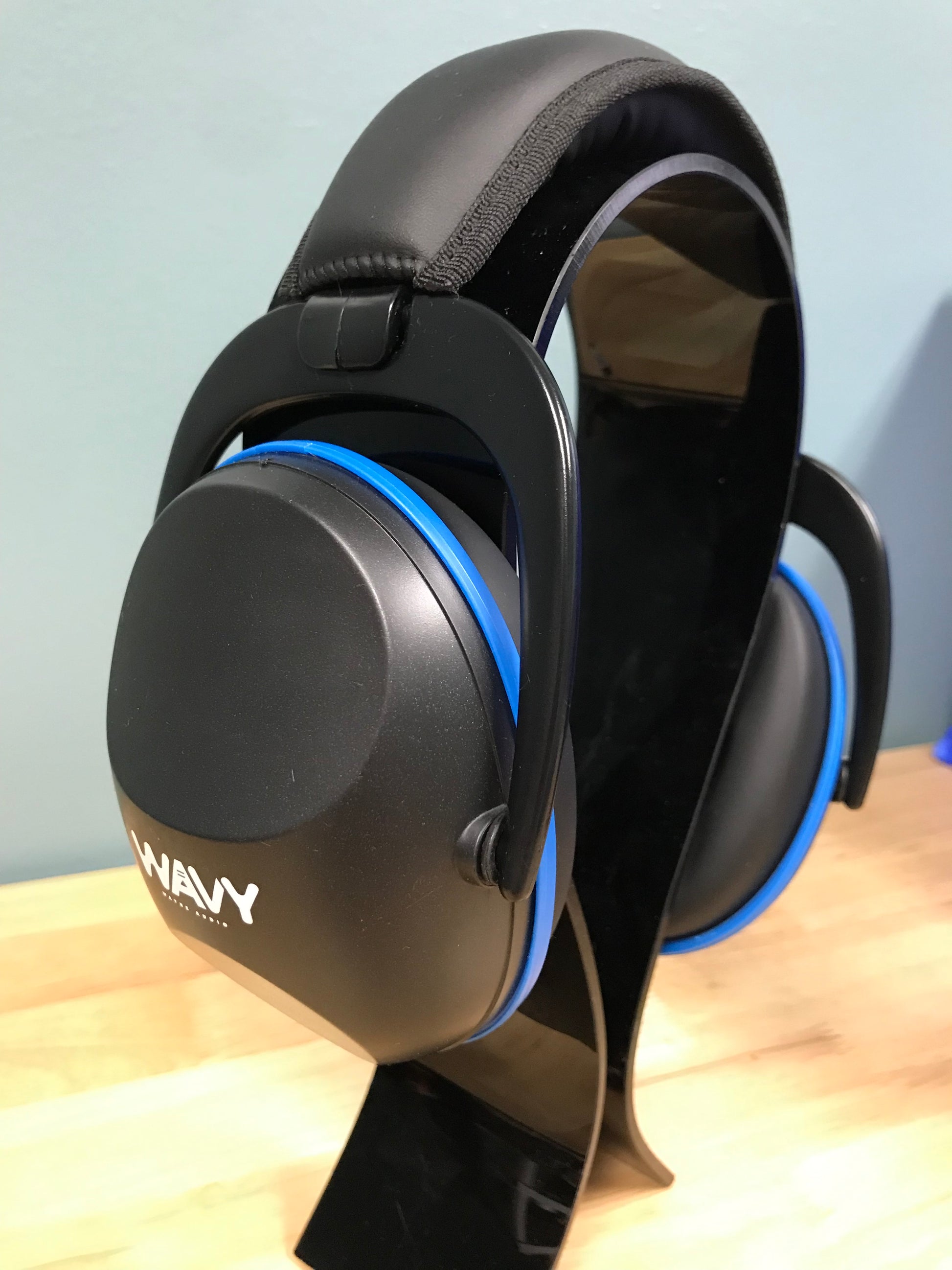 Wavy Pro Audio Wavy 1 Isolating Closed-back Studio Headphones Wavy Pro Audio