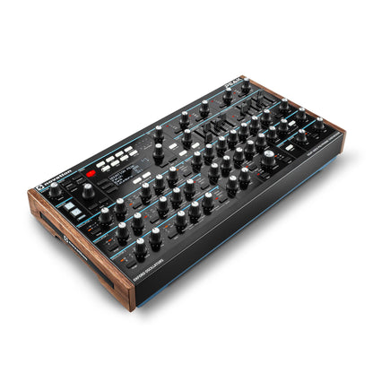 Novation Peak Left